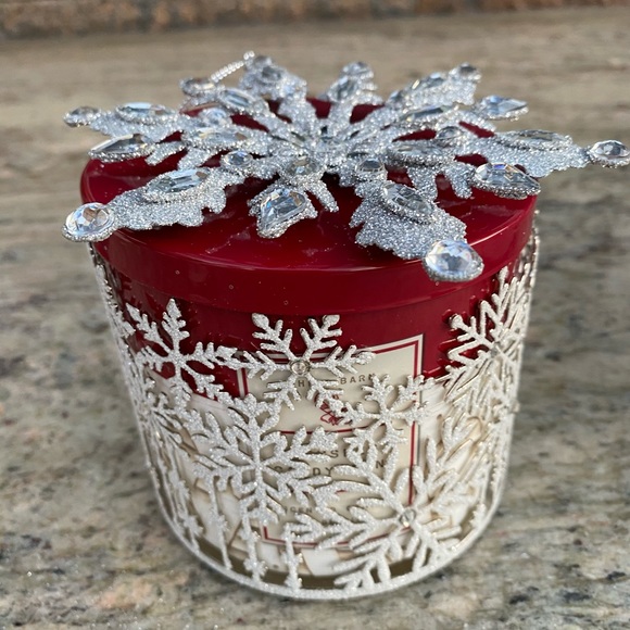 1 Snowflake Candle Magnet Topper - Picture 7 of 16